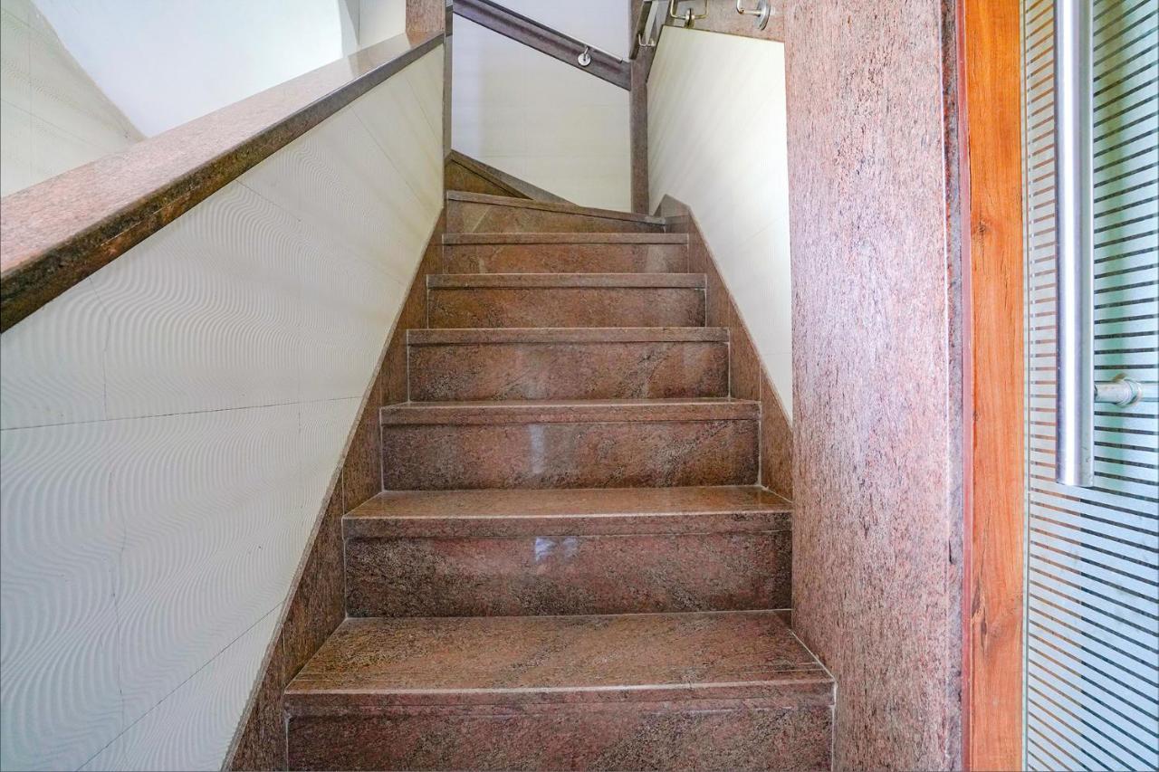 Fabexpress Colaba Grand Hotel มุมไบ ภายนอก รูปภาพ