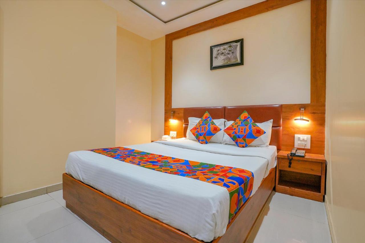 Fabexpress Colaba Grand Hotel มุมไบ ภายนอก รูปภาพ